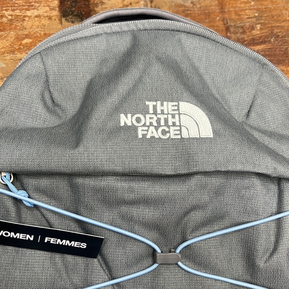 NWT Women’s North Face Borealis Backpack - Picture 4 of 7